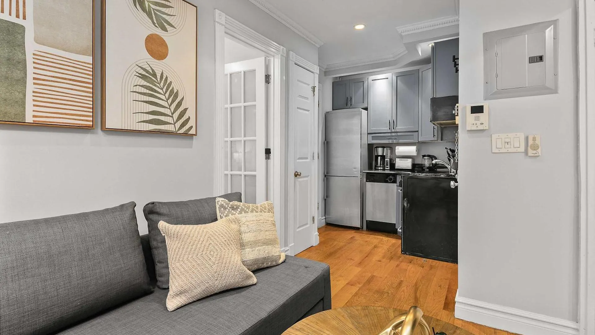 Sleek Manhattan Pad In Prime Location New York Apartmán